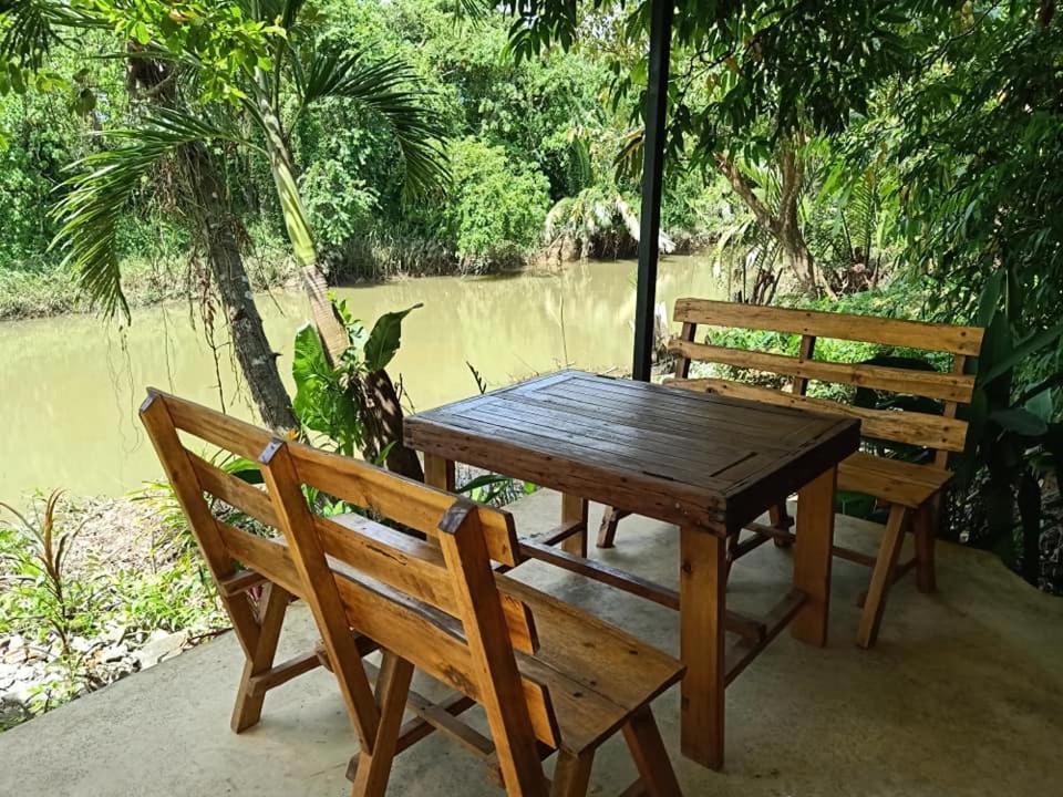 Suankafae Resort สวนกาแฟรีสอร์ท Surat Thani Exterior foto