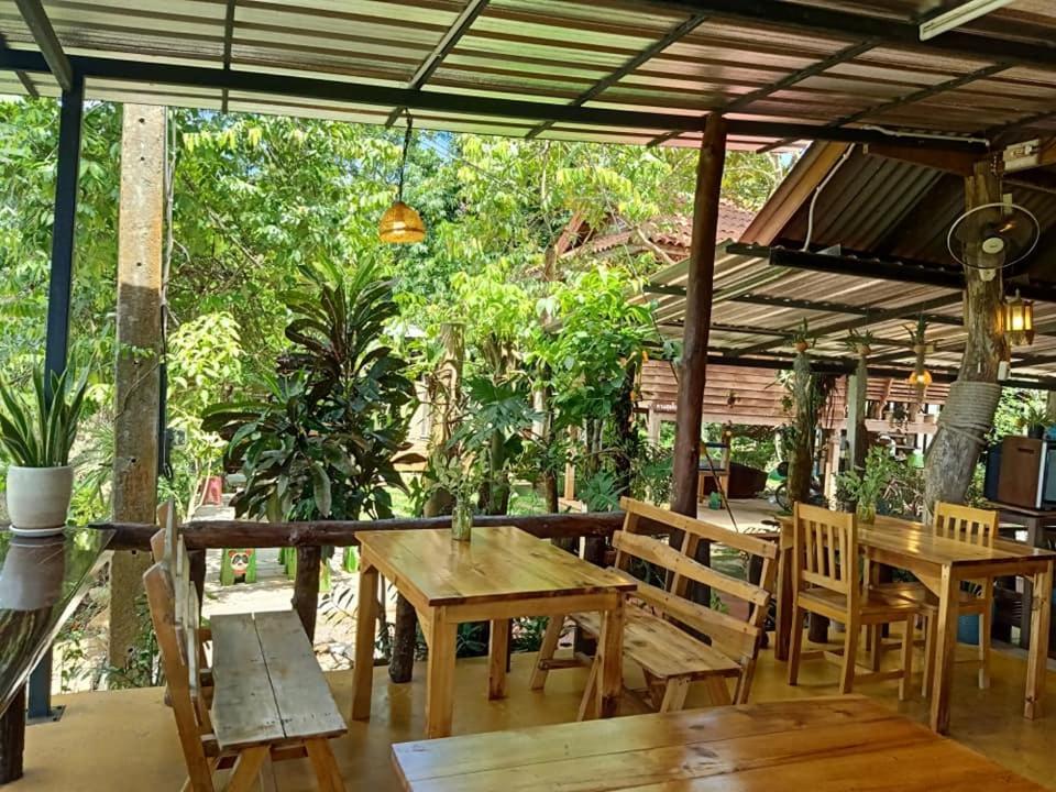 Suankafae Resort สวนกาแฟรีสอร์ท Surat Thani Exterior foto